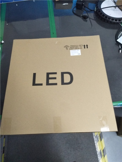 Low-Glar  LED Troffer Panel Light