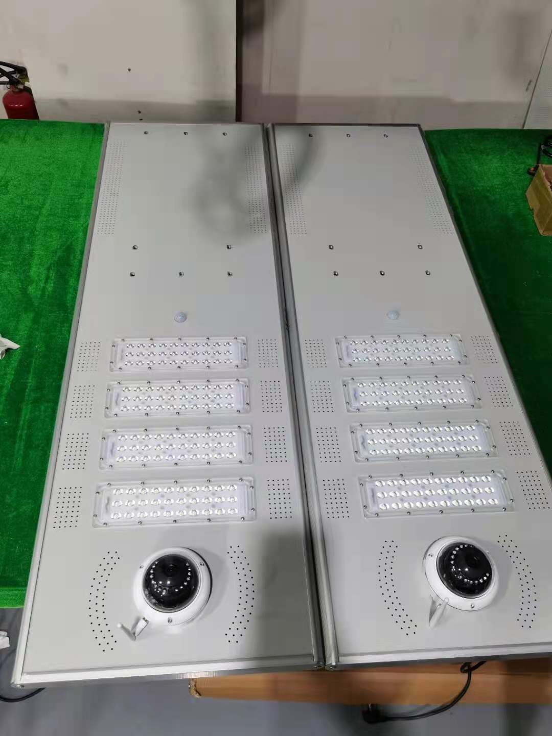 SS01- 4G CCTV All In One Solar LED Street Light