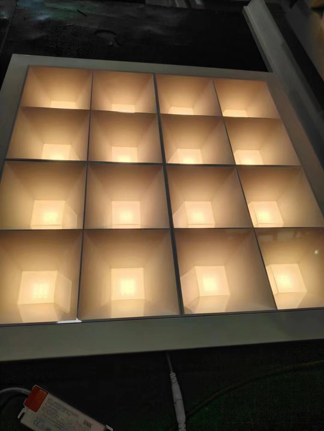 Low-Glar  LED Troffer Panel Light