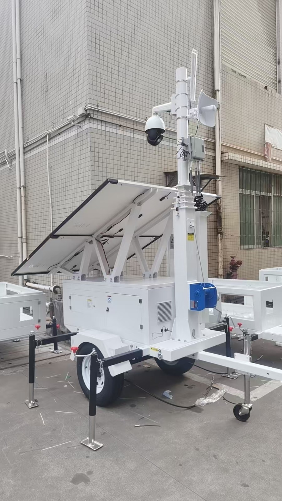 SM06 Solar Powered Surveillance Trailer
