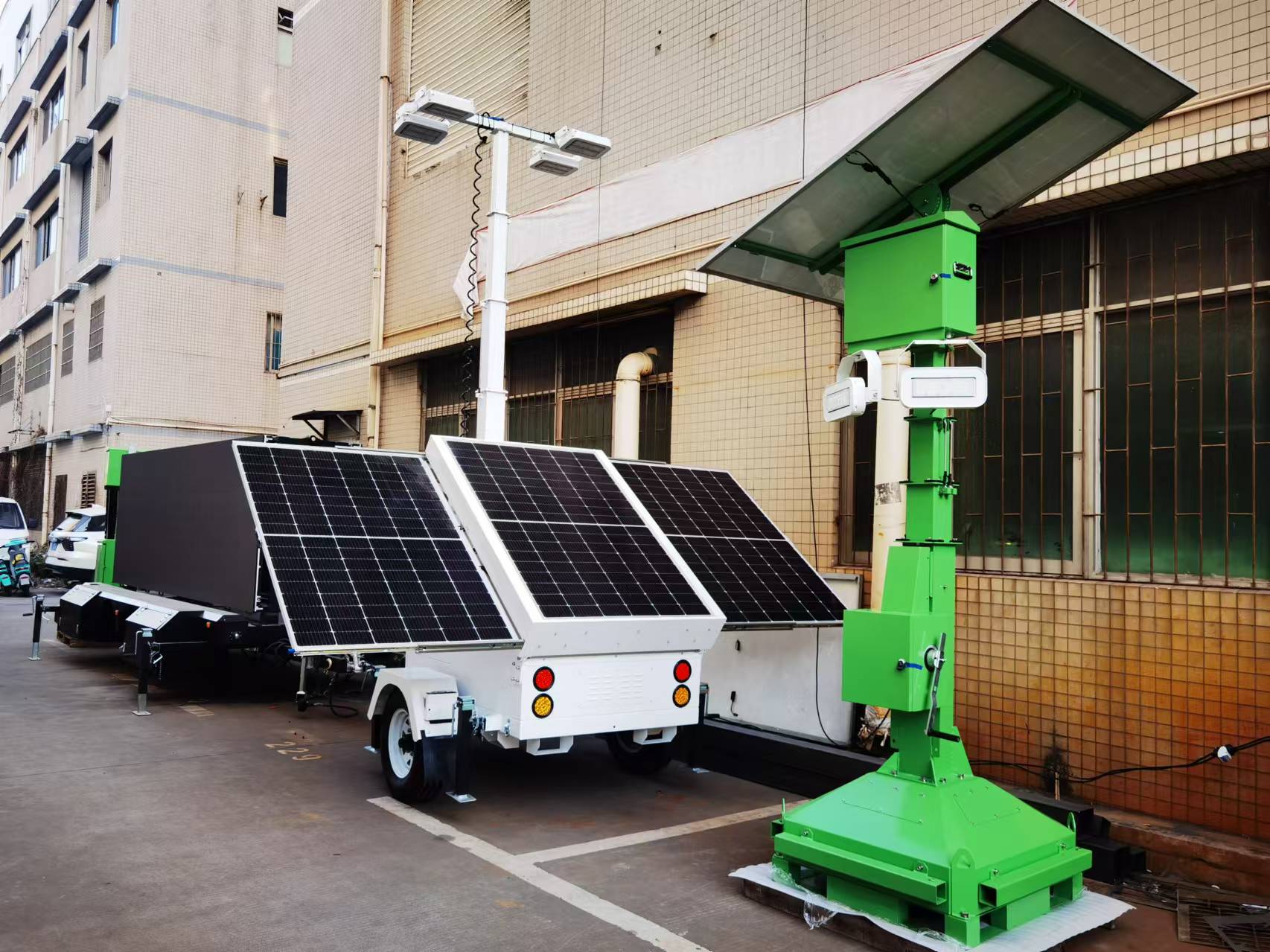 SM06 Solar Powered Surveillance Trailer